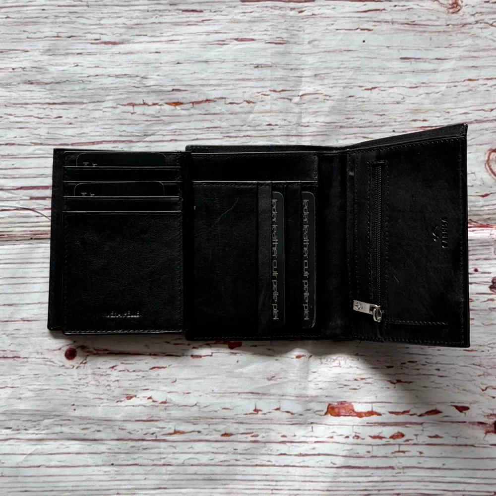 NIB Carpisa Torfino Go Wallet in Black Leather